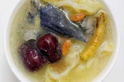 怀孕三个月可以喝鸡汤吗