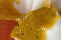 婴儿拉粑粑有泡沫咋回事