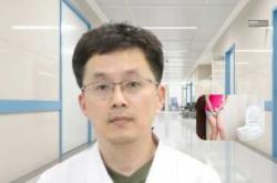 产后出现血尿是怎么回事