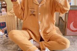 产后出现黄色分泌物正常吗