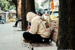 产后右耳聋是怎么回事