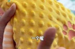 婴儿睡觉一惊一乍咋回事