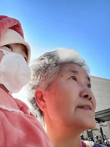 为何有人扒婴儿-第1张图片