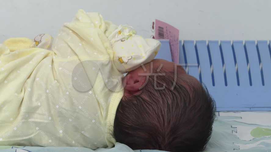 婴儿啼哭视频怎么选-第1张图片