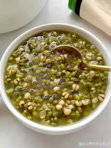 月子里可不可以吃绿豆汤-第1张图片