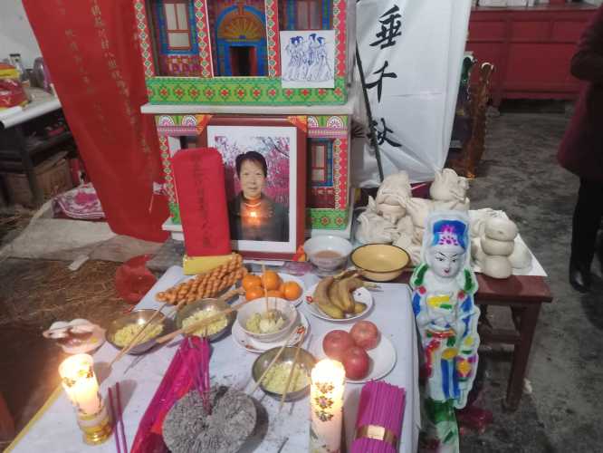 备孕女人梦见出殡场面预示什么-第1张图片