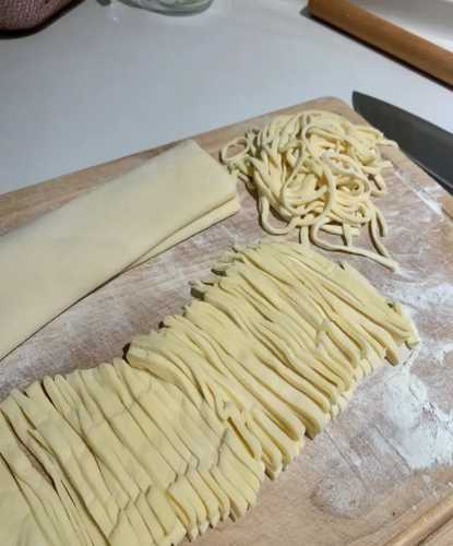 孕反吃面食好不好-第1张图片