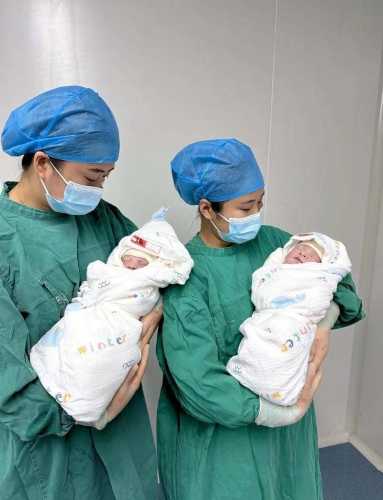 剖腹产后能怀双胞胎吗-第1张图片